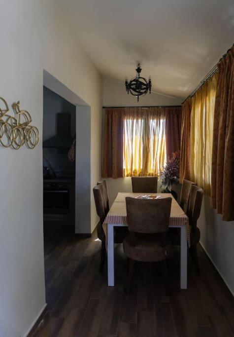 Casa Di Kapaka - New Villa In The Countryside Rúpesz Kültér fotó